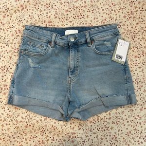 💗SOLD💗 NWT H&M Denim Jean Shorts